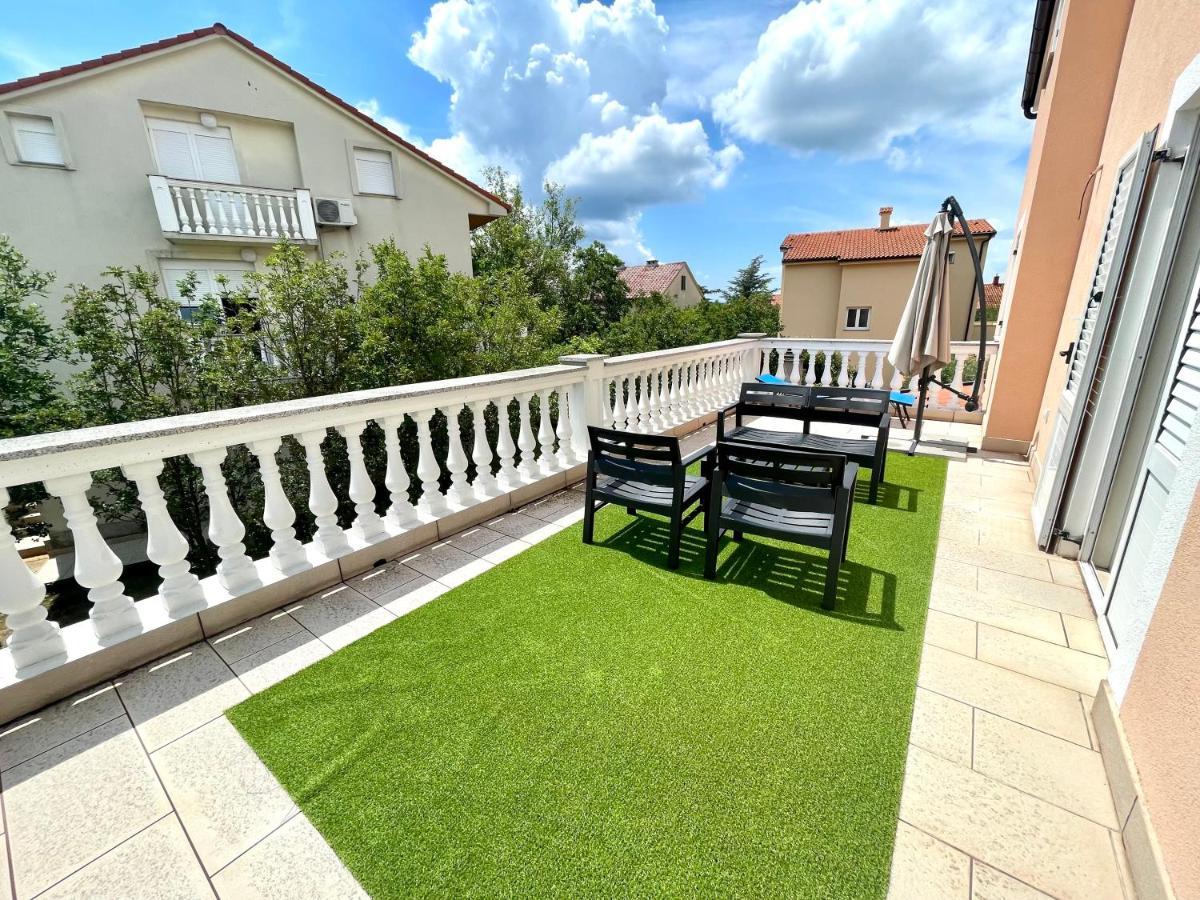 Villa Julie Ядраново Экстерьер фото